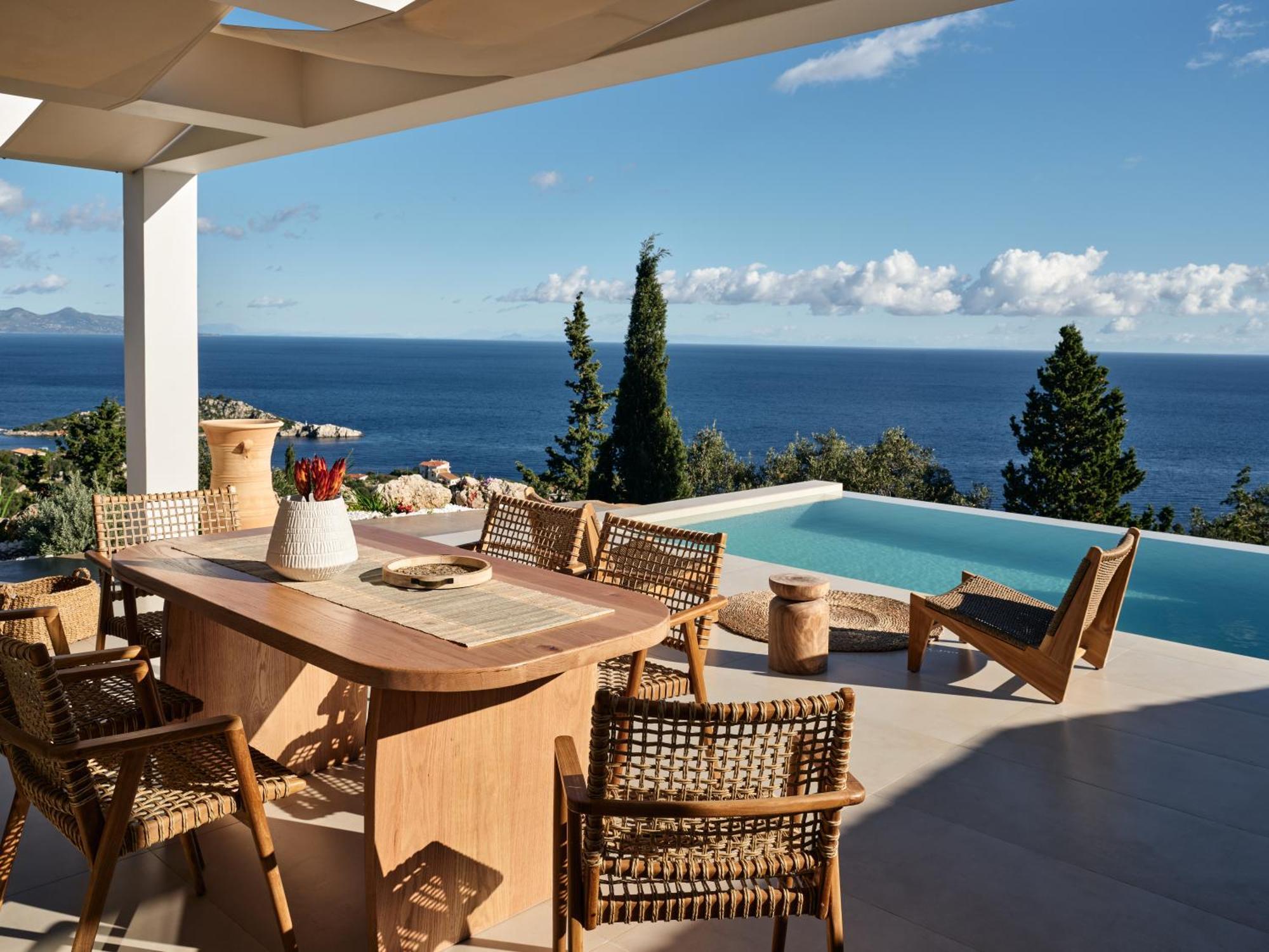 Thelxi's I - Brand New Seaview Suite! *